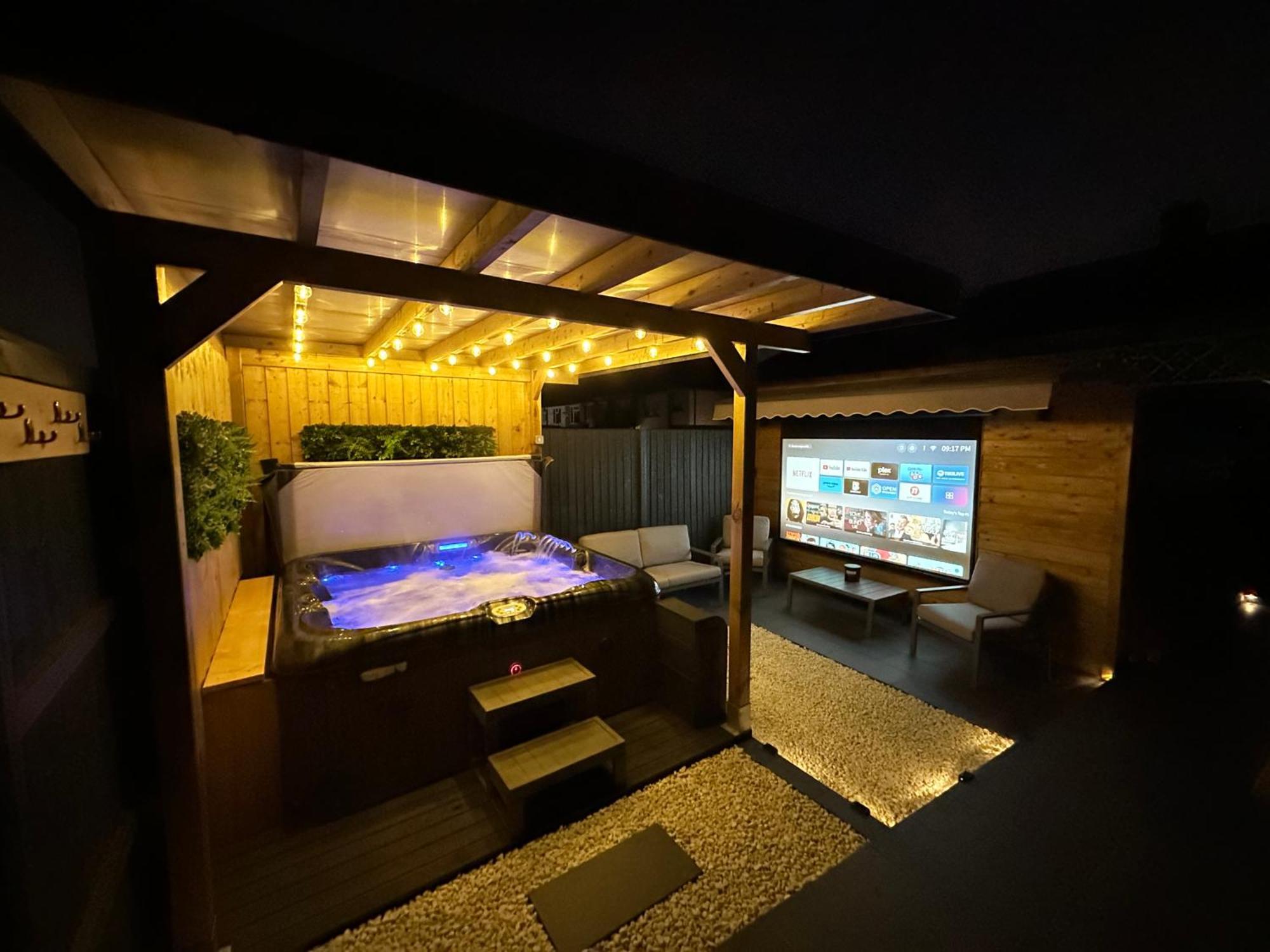Wild & Free Hot Tub Retreat Διαμέρισμα Ντάρτφορντ Εξωτερικό φωτογραφία